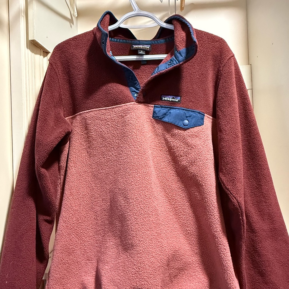 Patagonia women’s Zip Up Sweater - Burgundy and Navy
